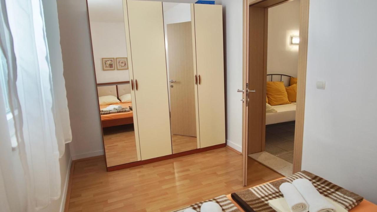 Apartments Victoria トロギール エクステリア 写真