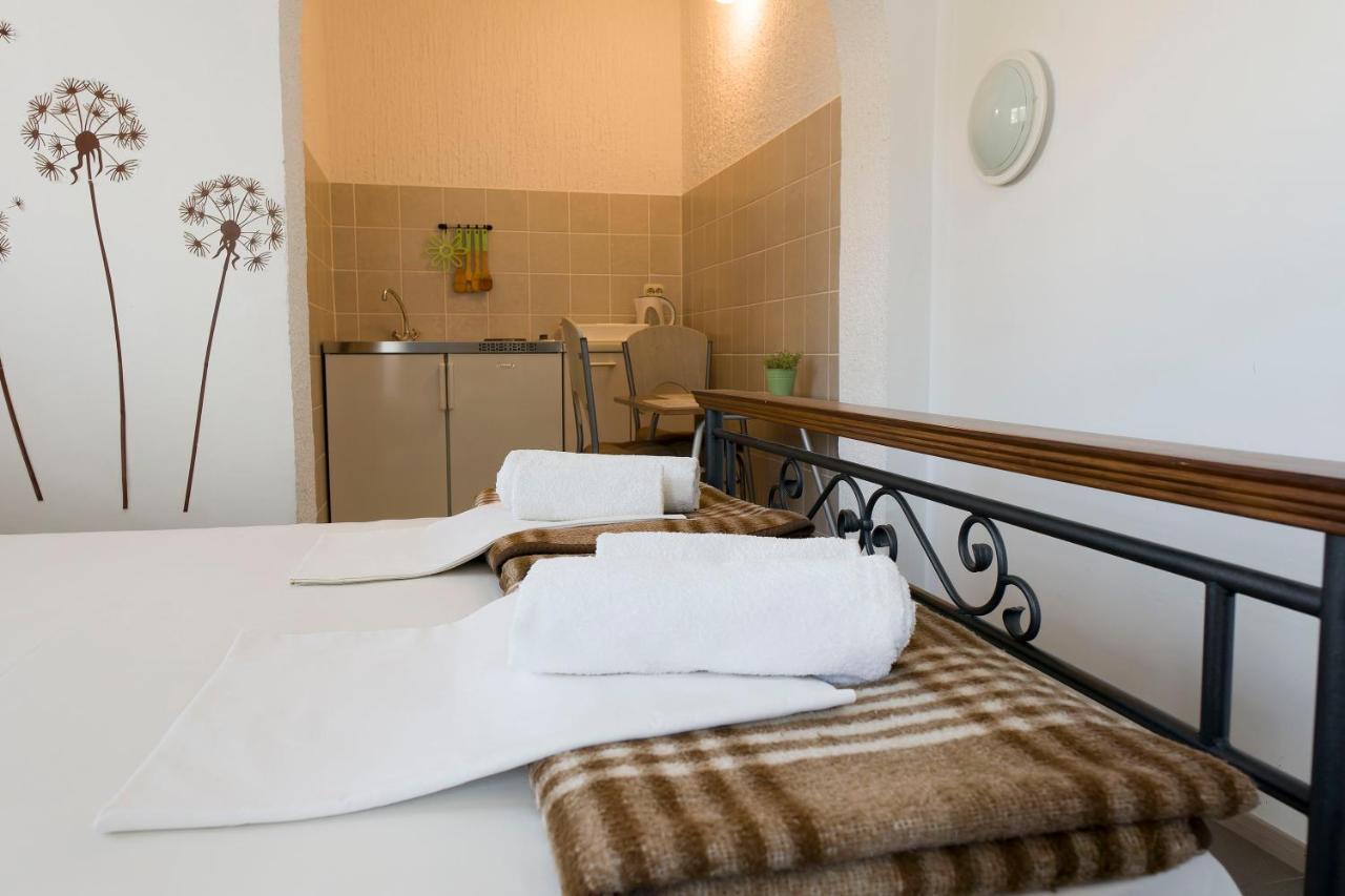 Apartments Victoria トロギール エクステリア 写真