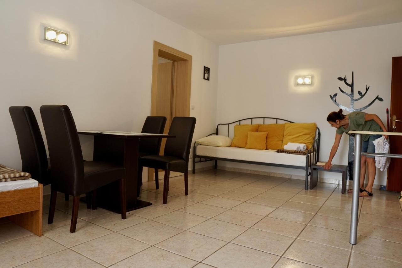 Apartments Victoria トロギール エクステリア 写真