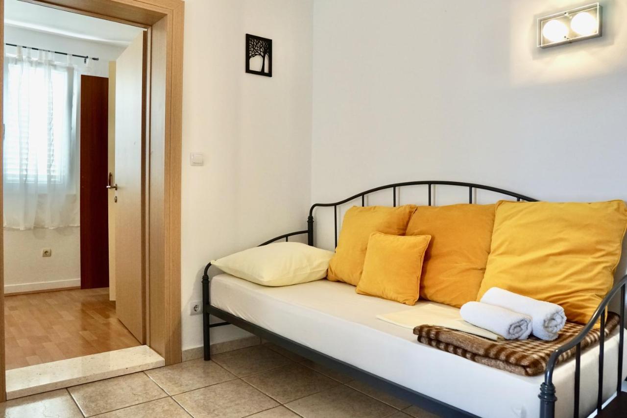 Apartments Victoria トロギール エクステリア 写真